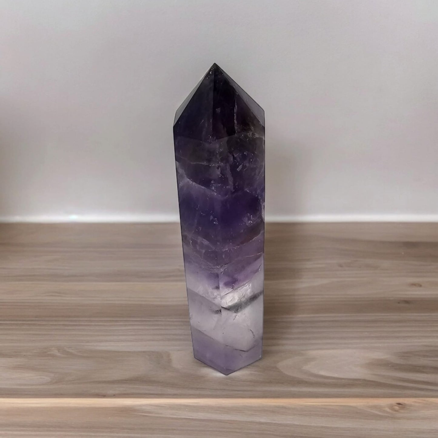 Natural Crystal Pyramid: Healing Gemstone with Six-Faceted Points